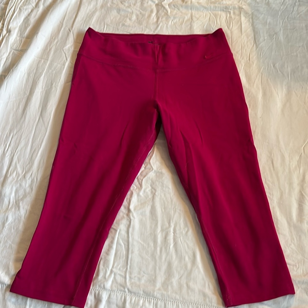 Nike cropped leggings